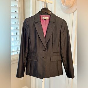 🩶🩷 Tahari Charcoal Blazer with Pink Interior Size 4